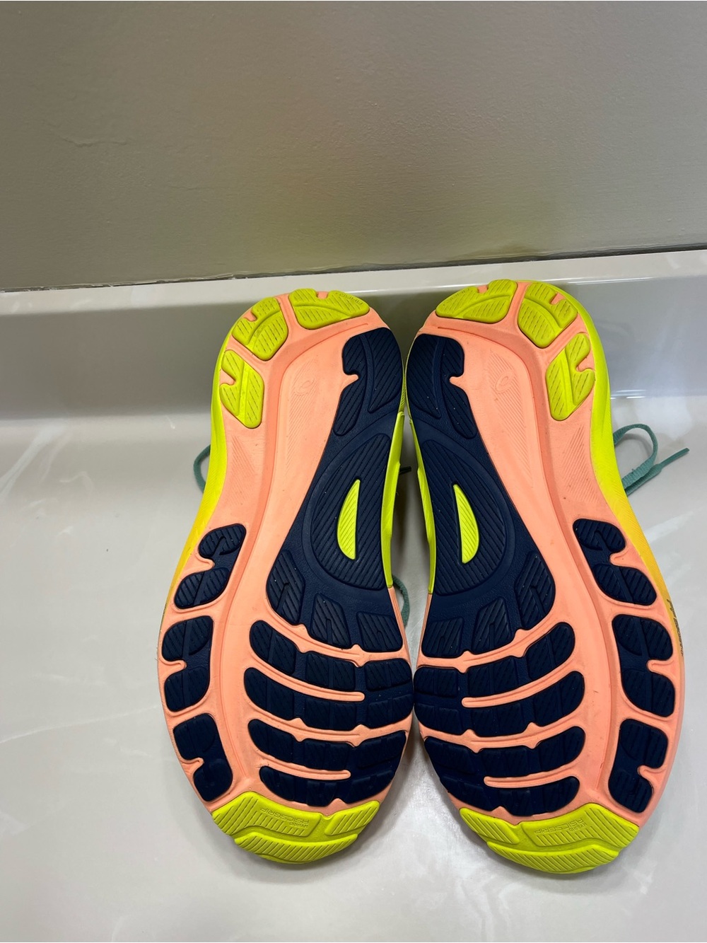 ASICS Gel Kayano 31 running shoes. Mint green with Neon Yellow & Coral Accents. - Picture 5 of 6